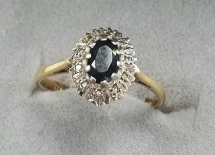 18ct Gold Diamond /Sapphire Ring  