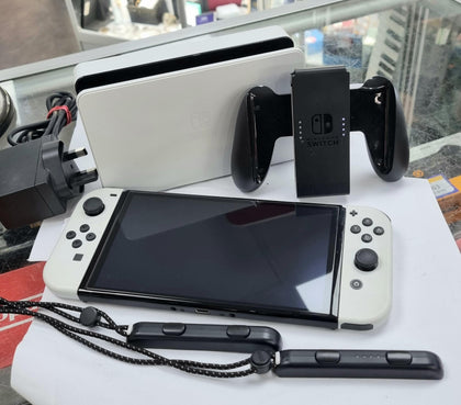 Nintendo Switch OLED - White