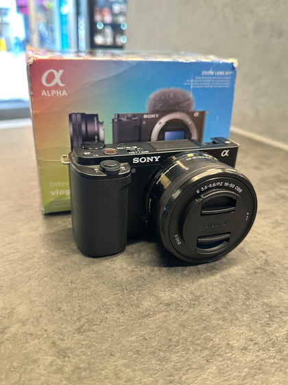 SONY ZV-E10L Mirrorless Vlogging Camera with E PZ 16-50 mm f/3.5-5.6 OSS Lens