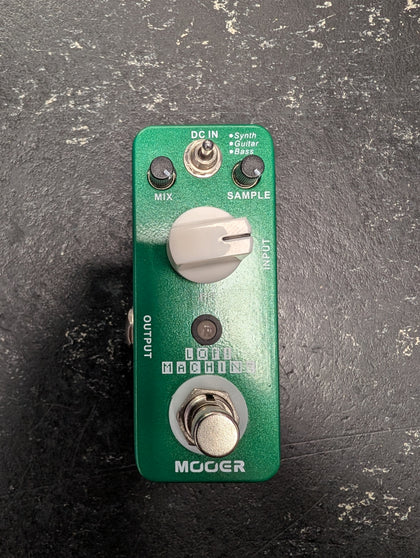 Mooer lo-fi machine FX pedal