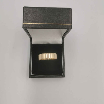 9ct(375) 4.4g ring size Z+3 fully hallmarked and tested