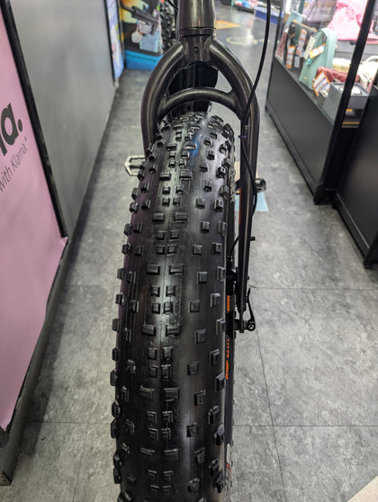 TREK FARLEY 5 OFF ROAD FAT TYRE MOUNTAIN BIKE COLLECTION ONLY FROM OUR PRESTON STORE