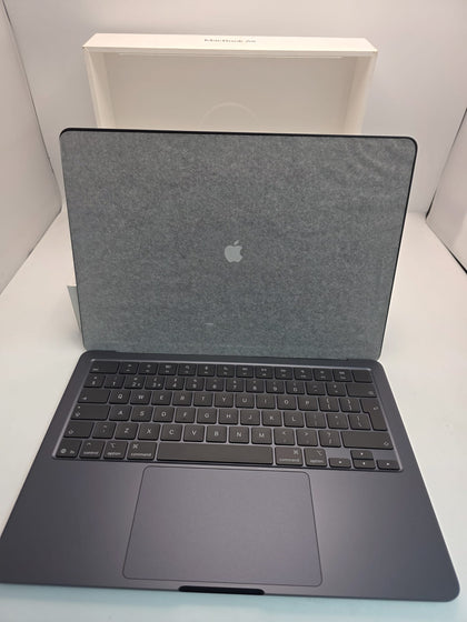 Apple MacBook Air (M4, 2025) 13inch 16GB & 256GB SSD - (OPENED NEVER USED)