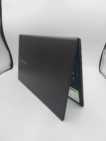 Asus X515EA, i3-1115G4, 8GB Ram, 256 GB SSD, 15