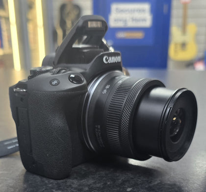 Canon Eos R50 Mirrorless Camera With 18-45mm Lens