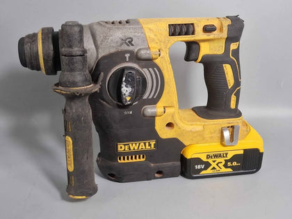 Dewalt DCH273 18V XR Brushless Power Tool with 5Ah Battery, charger and case