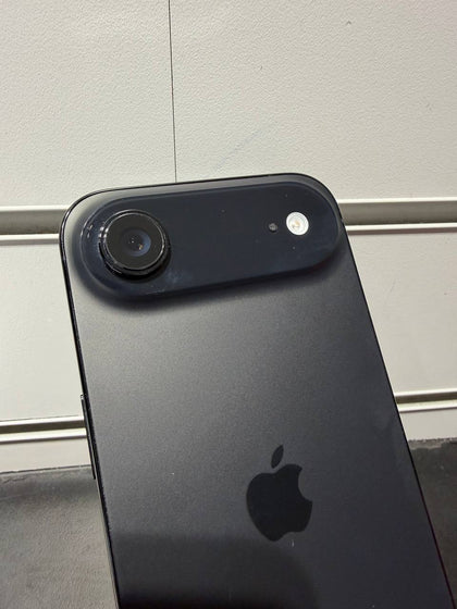 Apple iPhone Air (A3517) 256GB Space Black, Unlocked - 100% Cycle Count 90 ** READ DESCRIPTION **