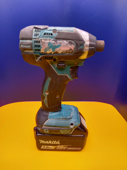 Makita 18V LXT dtd152z Impact Driver With 3.0AH Battery