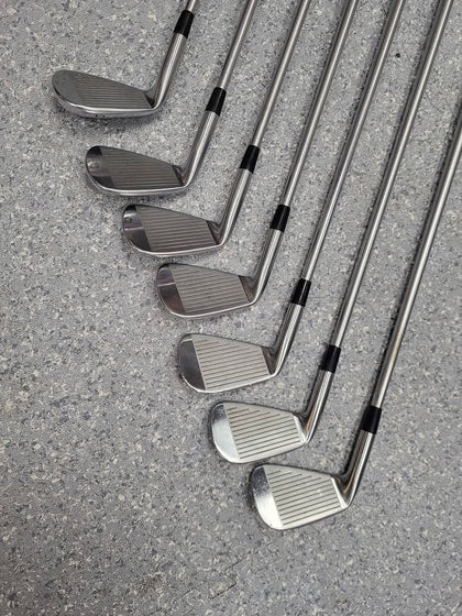 Mizuno Pro 221 set of 7 RH Irons - 90 cm 4 - PW - 90vm steel shafts Project X L5