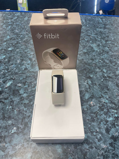 FITBIT CHARGE 5.