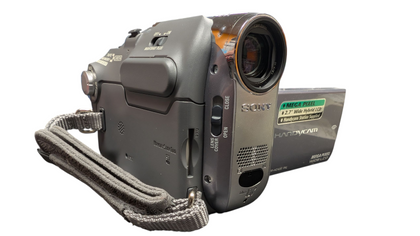 Sony DCR-HC42 1MP MiniDV Digital Handycam Camcorder *Boxed*
