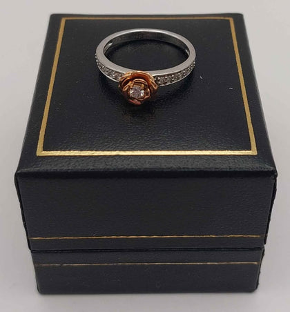 Enchanted Disney fine jewellery rose gold diamond belle dainty rose ring size 9