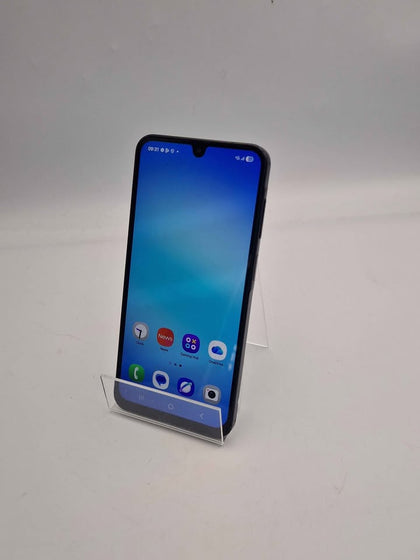 Samsung Galaxy A17 Mobile Phone - 128GB - Black - Open Unlocked - Unboxed *SCRATCHED*