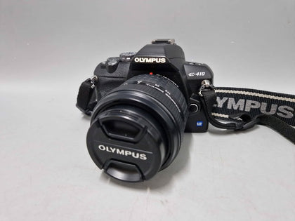 Olympus E410 10mp + 40-150mm with additional high power lens and sun shield, bag and accessories