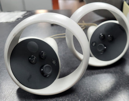 Meta/Oculus Quest 2 VR Headset (With Controllers) - 128GB - With carry case