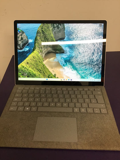 Microsoft Surface Laptop