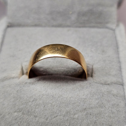 9ct Gold Wedding Band Q1/2