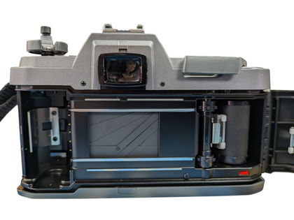 PENTAX P30T 35mm FILM CAMERA WITH 35-80mm LENS