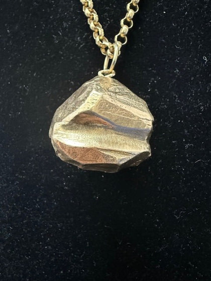 9ct Gold 59g Chain With Boulder Pendant