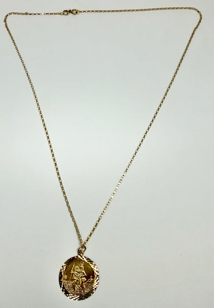 9ct gold St Christopher with chain 20