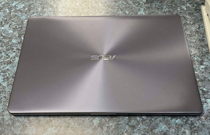 Asus Vivobook 17 - X705M