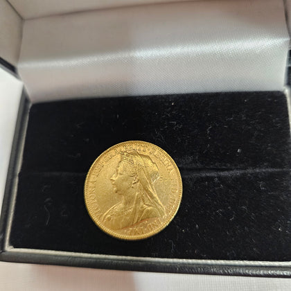 1900 Gold Full Sovereign Victoria Old Head
