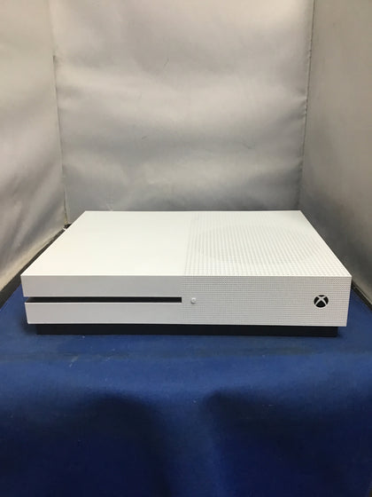 Xbox one s with pad.