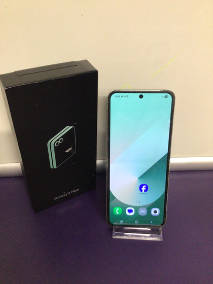 Samsung Galaxy Z Flip6