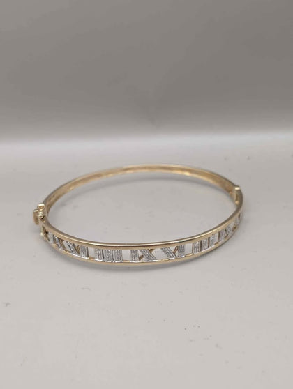 9ct Yellow Gold Bangle Bracelet With 0.1ct Diamond Stone Roman Numerals - 8.91 Grams
