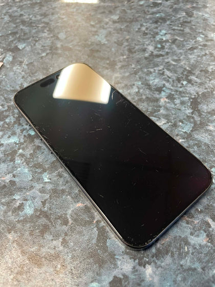 Apple iPhone 15 Pro 256gb **GRADE C**