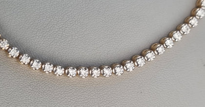 18ct Gold Diamond Bracelet 7.5