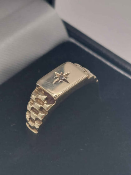 (9ct Hallmarked&Tested), Gold Ring With Star Symbol, Weight: 2.75G, Size:Q