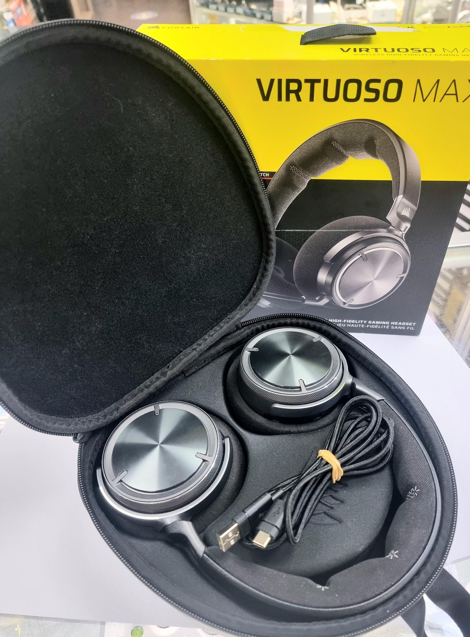 Corsair Virtuoso Max Wireless Gaming Headset | Cash Generator Corsair Virtuoso Max Wireless Gaming Headset | Cash Generator