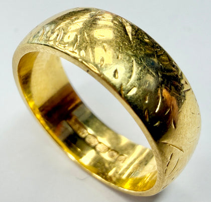 18ct yellow gold wedding band ring size L 1/2