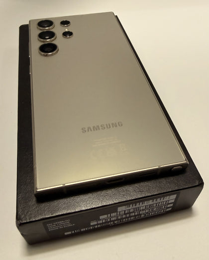 Samsung Galaxy S24 Ultra 256GB Titanium Grey 256gb  - Unlocked