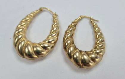 9ct gold horseshoe earrings.