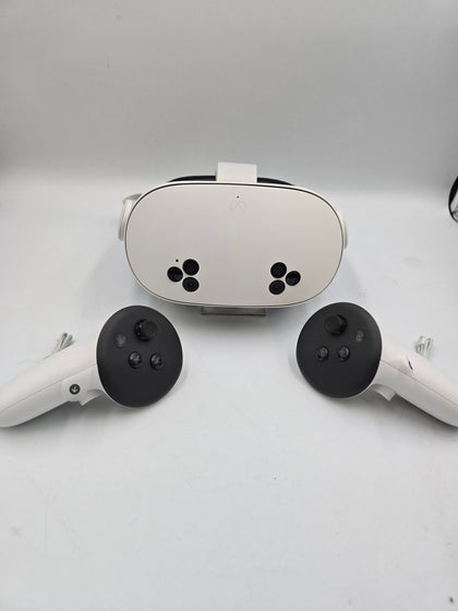 Meta Quest 3S Headset with controllers 128GB Boxed