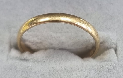 18ct Yellow Gold Band Size 