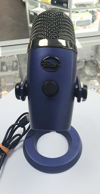 Blue Yeti Nano USB Condenser Mic