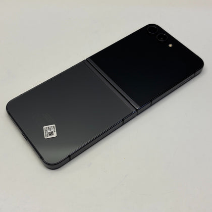 Samsung Galaxy Z Flip5 Unlocked Model SM-F731B 512GB in Graphite Boxed