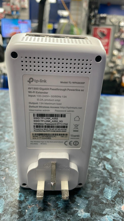 TL-WPA8630P TP-Link AV1300 Passthrough Powerline.