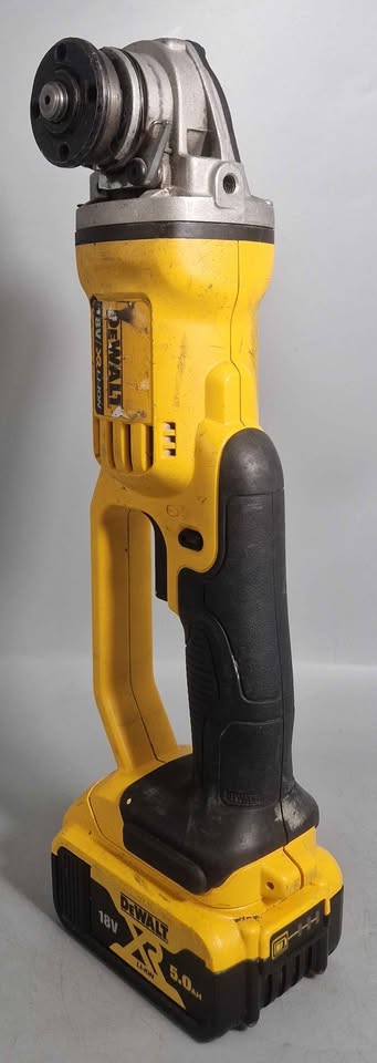 DEWALT 18V 125mm Angle Grinder DCG412
