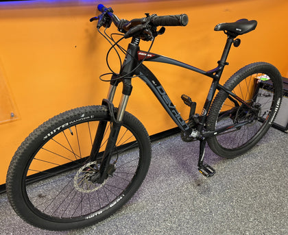 ** Collection Only ** Devron Zerga D5.7 Evil Black 27.5