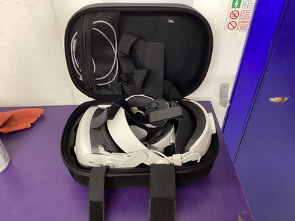 Meta Quest 3 Headset and controllers