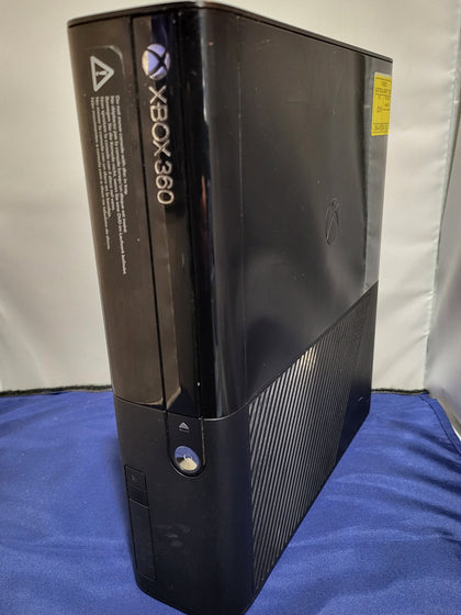 Xbox 360 'E Console 500GB with Controller
