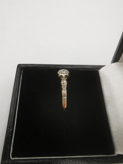18CT Gold Diamonds Ring (750 Hallmarked), 1.9Grams, Size: L - Boxed