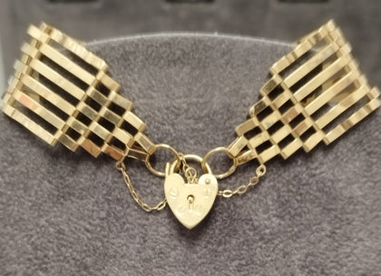 Vintage 1980 9ct Yellow Gold 6 Bar Gate Bracelet with Padlock Fastening