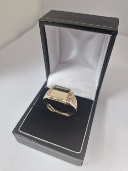 Gold Ring 9CT 375 7.9G Size U.