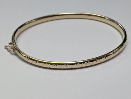 9CT GOLD HALF PATTERNED BANGLE PRESTON STORE