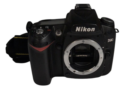 Nikon D90 DSLR Camera with Nikon DX AF-S Nikkor 18-200mm 1:3.5-5.6 Lens